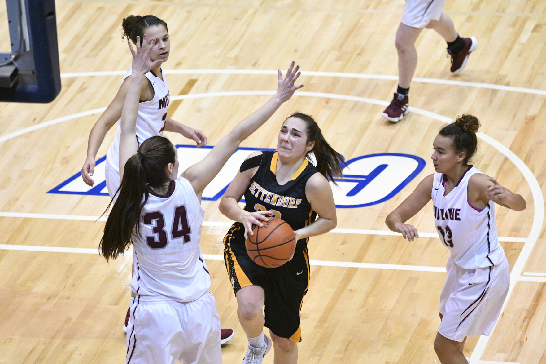IHMVCU Shootout - Bettendorf vs Moline